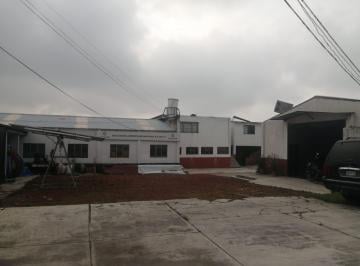 Oficina · 1 Recámara · 3 Estacionamientos · Bodega Ubicada en Capultitlan