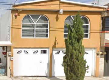 Casa de 3 habitaciones, Cuautitlán Izcalli · Casa en Venta en Cumbria Cuautitlan Izcalli. Remate Bancario