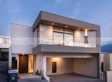 Casa · 376m² · 3 Recámaras · 3 Estacionamientos · Casa en Venta en Castaños El Vergel