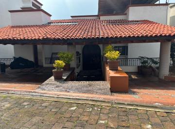 Casa · 440m² · 3 Recámaras · 4 Estacionamientos · Casa en Venta en Club de Golf Los Encinos, Lerma, Estado de México