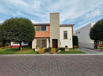 Casa · 390m² · 3 Recámaras · Casa en Renta, El Mesón