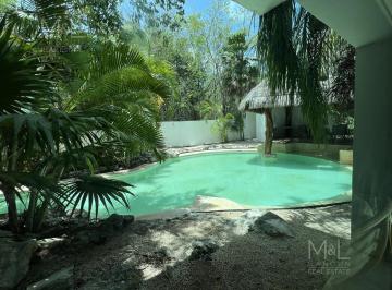 Casa · 203m² · 3 Recámaras · 2 Estacionamientos · Villa en Venta en Cancún, 3 Recámaras en Xik Nal, Lagos del Sol.