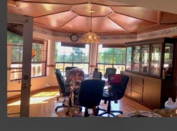 Casa de 3 habitaciones, Chihuahua · Casa en Venta C:645 m² Club Campestre de Chih $21 Millones con Vista Al Campo de Golf