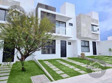 Casa en condominio · 108m² · 3 Recámaras · 2 Estacionamientos · PH - San Isidro