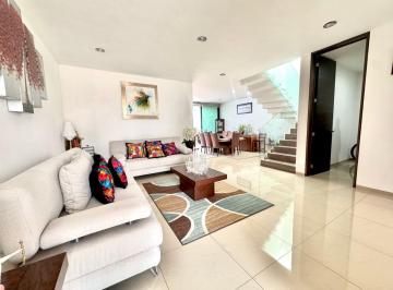 Casa en condominio de 4 habitaciones, Tlajomulco de Zúñiga · Casa Seminueva de 4 Recámaras en Frac. Bosque Cedros, Zona Prepa Tec, Galerías Sur, Santa Anita