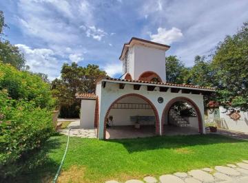 Casa en condominio de 5 habitaciones, Tequisquiapan · Casa en Venta Tx Qro 5r 5b Fracc Privado Exclusivo con Alberca, Condominio Los Pirules, Tequisquiapan