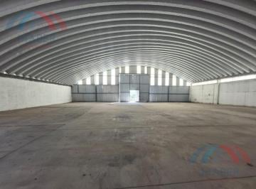 Nave industrial · 2000m² · 7 Estacionamientos · Nave Industrial en Renta en Pueblo Sanctorum