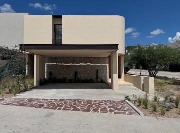 Casa de 4 habitaciones, Querétaro · Casa en Venta Ubicada en El Fraccionamiento Altozano