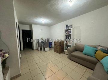 Casa de 3 habitaciones, El Marqués · Casa con 3 Recámaras 1 en Planta Baja y Sala de Tv. Rincones del Marques - Venta