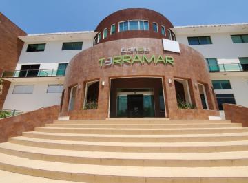 EDIFICIO · Locales en Renta en Playa del Carmen 151 m² Sobre Carretera Federal Frente a Playacar