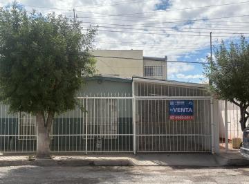 Casa · 260m² · 7 Recámaras · 2 Estacionamientos · Casa Venta Frac San Angel