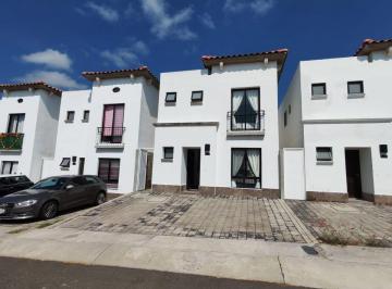 Casa de 3 habitaciones, Corregidora · Casa en Venta en Fracc. El Condado Corregidora, Querétaro