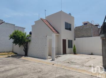 Casa · 56m² · 2 Recámaras · 2 Estacionamientos · Casa en Venta San Antonio La Isla, Ex Rancho San Dimas, Toluca, Estado de México