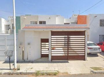 Casa de 2 habitaciones, Corregidora · Casa en Venta Colinas del Sur Queretaro
