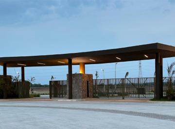 Terreno / Lote · 200m² · Terrenos en Venta en Boka Laguna