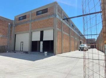 d9865ac953007f9f3f37ab679fcae9f8b521e298dabcd4c485e786e53ea33c9e · Excelente Local Comercial en Renta Sobre Av Caudillo Sur.