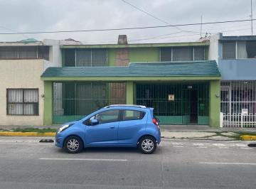 Casa · 209m² · 4 Recámaras · Casa Amplia en Venta