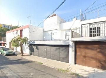 Casa de 4 habitaciones, Coyoacán · Venta de Hermosa y Amplia Casa de 4 Recámaras y 152 m² en Prado Churubusco, Coyoacán.