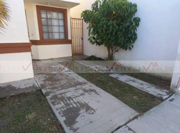 Casa · 200m² · 3 Recámaras · 1 Estacionamiento · Casa en Renta en Las Cumbres