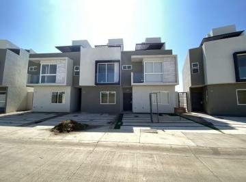 Casa en condominio · 114m² · 3 Recámaras · 2 Estacionamientos · Casa en Venta en Valle Imperial, Modelo Cobalto