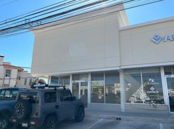 Local comercial · 83m² · 2 Estacionamientos · Local en Renta en Esquina en Av Mirador Chihuahua