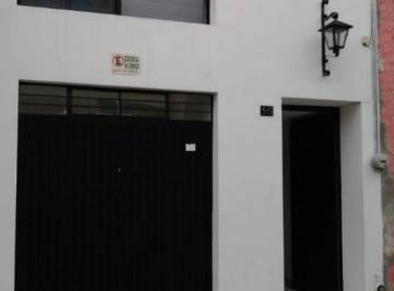 Casa de 3 habitaciones, Guadalajara · Bonita Casa en Venta en La Col. Americana