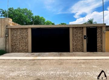 Casa · 74m² · 1 Recámara · 2 Estacionamientos · Casa en Motul