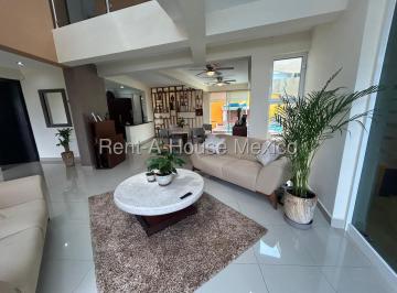 Casa de 3 habitaciones, Querétaro · Casa en Venta en Juriquilla