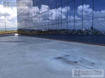 Local comercial · 112m² · Local en Venta Y/o Renta con Vista Panorámica, Titanium Zona Campanario