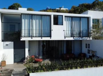 Casa de 3 habitaciones, Zapopan · Residencia de Lujo con Alberca y Vistas Panorámicas Al Bosque de La Primavera