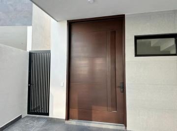 Casa · 360m² · 3 Recámaras · 3 Estacionamientos · Casa Nueve en Zona Carretera Nacional