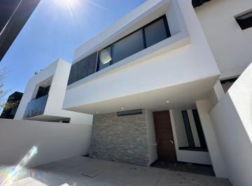 Casa · 217m² · 3 Recámaras · Casa en Venta en Parques Vallarta
