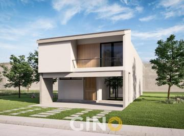 Casa · 365m² · 3 Recámaras · 4 Estacionamientos · Casa en Venta en La Primavera Culiacán