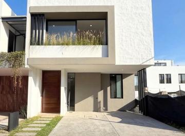 Casa de 3 habitaciones, Tlajomulco de Zúñiga · Casa en Venta en Bosques de Santa Anita