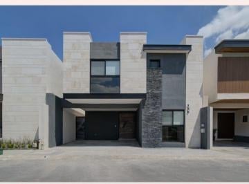 Casa de 3 habitaciones, Saltillo · Casa Nueva en Renta en Monte Sabino