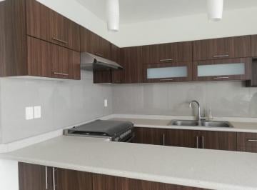 Casa de 3 habitaciones, San Pedro Tlaquepaque · Casa en Venta en Las Brisas a Unas Cuadraras del Iteso, Sobre Prol. Colón