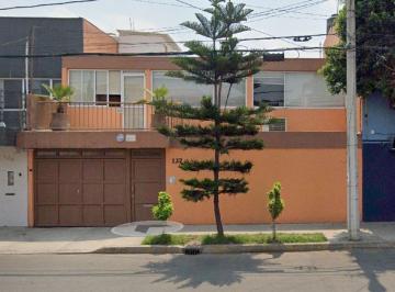 Casa de 4 habitaciones, Azcapotzalco · Casa en Azcapotzalco, Colonia Claveria. con 4 Recamaras, Patio y Balcon