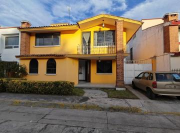 Casa · 259m² · 4 Recámaras · 3 Estacionamientos · Casa en Venta Citlalli 2 Metepec
