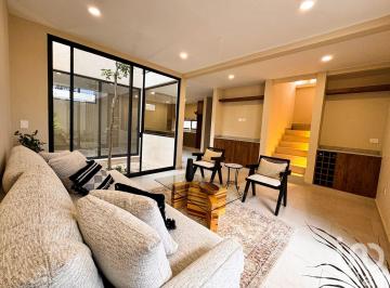Casa · 210m² · 3 Recámaras · 2 Estacionamientos · Casa en Venta Equipada en Temozon Norte
