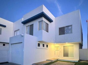 Casa en Venta de 3 habitaciones Brisas del Mar · Casa en Venta Ubicada en Brisas del Mar - Tijuana