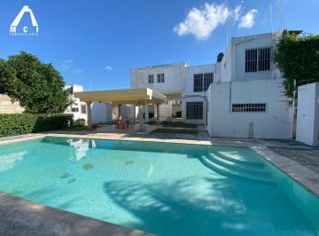 Casa · 343m² · 5 Estacionamientos · Residencial El Escampado
