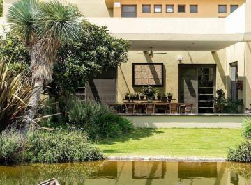 16fa97b03dd646848d491482c054f366b80495395c9e66563e1eb09ee369e046 · En Venta Casa de Lujo con Casita, Alberca y Jacuzzi en San Miguel de Allende