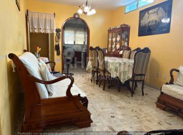 Casa · 190m² · 5 Recámaras · 1 Estacionamiento · Casa en Venta Santiago de La Peña, Tuxpan, Ver.