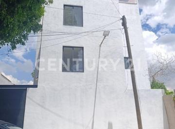 Casa · 210m² · 2 Recámaras · 3 Estacionamientos · Casa en Venta en Colonia El Sifón