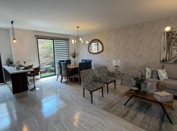 Casa de 4 habitaciones, Querétaro · Casa en Venta con Recamara en Planta Baja