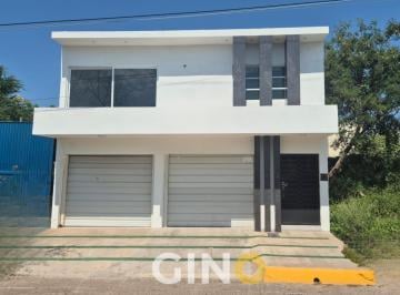 Casa · 180m² · 4 Recámaras · 2 Estacionamientos · Casa en Venta en Rincón del Valle Culiacán