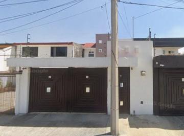 Casa de 4 habitaciones, Atizapán de Zaragoza · Casa en Venta en Jardines de Atizapán, Ciudad López Mateos, Méx Clg