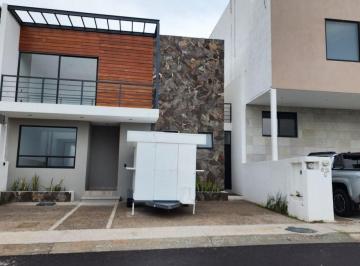 Casa de 3 habitaciones, Querétaro · Casa en Venta a Estrenar en Lomas de Juriquilla Queretaro, con Jardin Terraza y Cuarto de Servicio