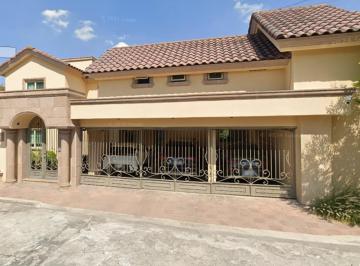 Casa de 5 habitaciones, San Pedro Garza García · Hermosa Casa Ren Venta Dde Remate en San Pedro Garza Garcia N. L.