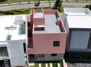 Casa · 180m² · 4 Recámaras · Casa en Casa Fuerte